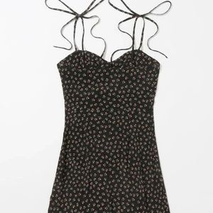 Floral print knotted shoulder knotted shoulder cami dress